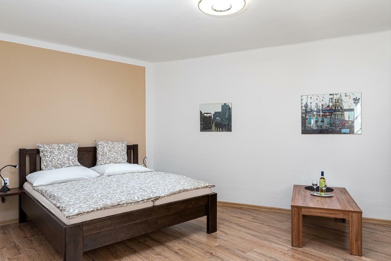 Penzion Maxwilliam Znojmo Bagian luar foto